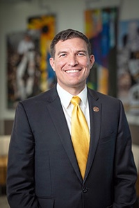 Russ Kavalhuna, JD