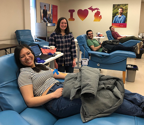 Students Donate Blood at Versiti in Portage
